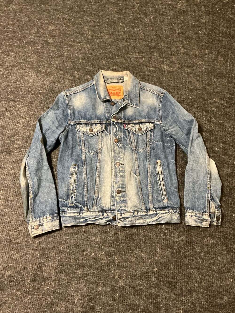 Levi's Denim Trucker Jacket Womens Size SmallBlue Distressed Cotton